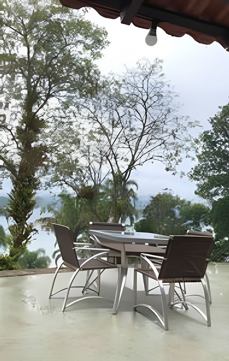 Casa na Ilha em Angra dos Reis (Casa Maui)