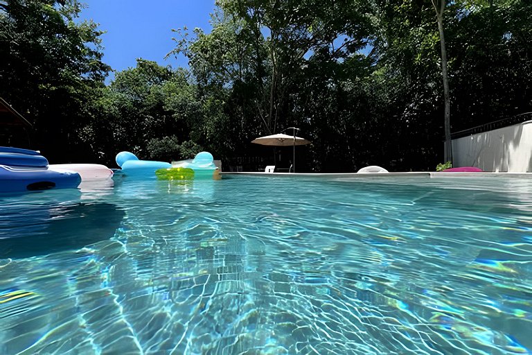 Casa com 4 suítes, piscina e sauna em Bonito - MS