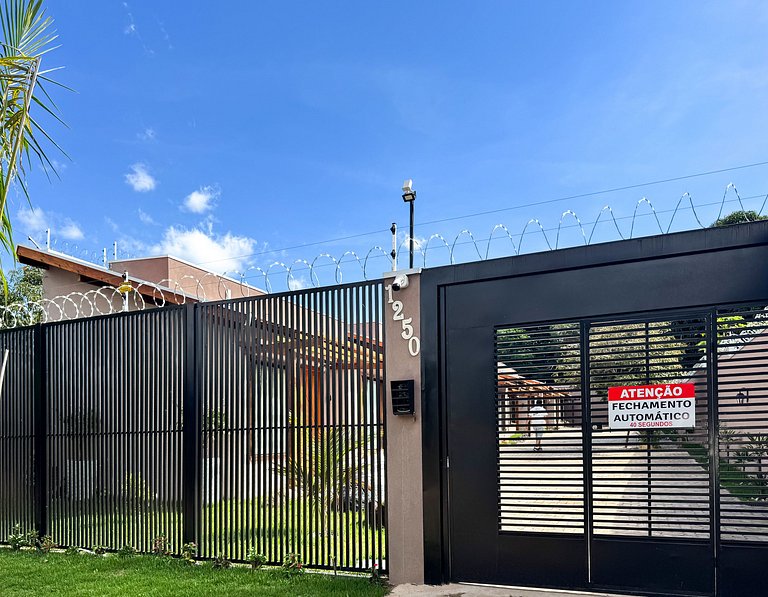 Flat Fernandes 03 confortável no Centro de Bonito