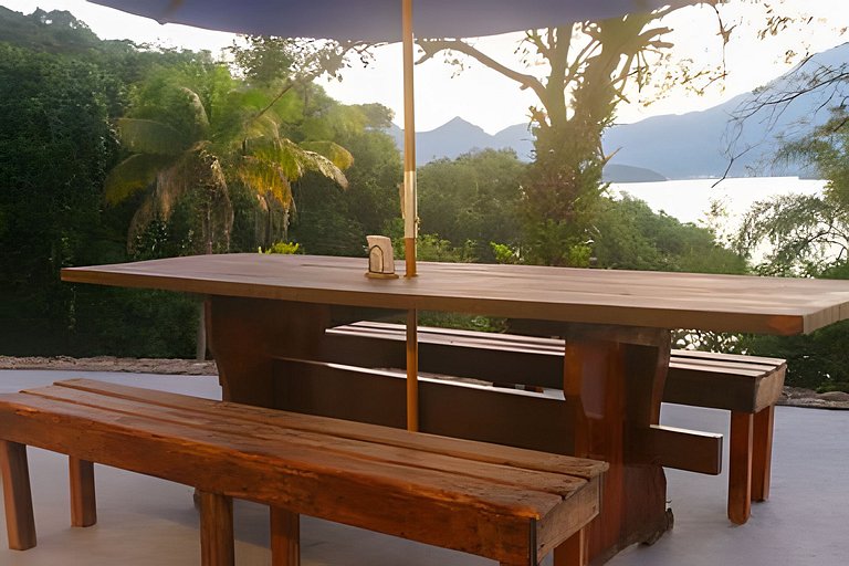 Paraíso em Angra: piscina + praia privativa