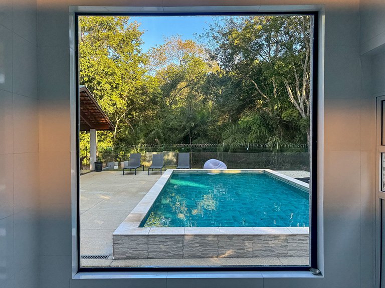 Casa com 4 suítes, piscina e sauna em Bonito - MS