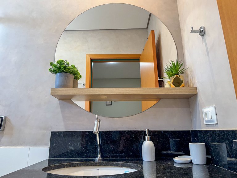 Casa com 4 suítes, piscina e sauna em Bonito - MS