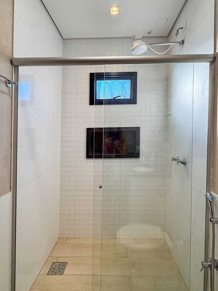 Casa com 4 suítes, piscina e sauna em Bonito - MS