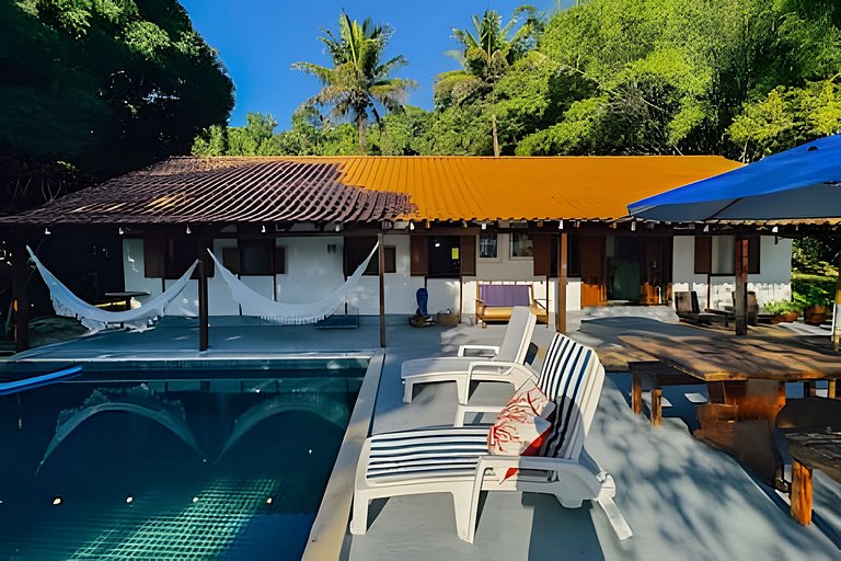 Paraíso em Angra: piscina & praia exclusiva