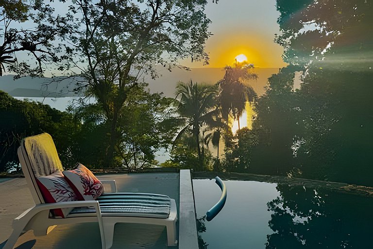 Paraíso em Angra: piscina & praia exclusiva