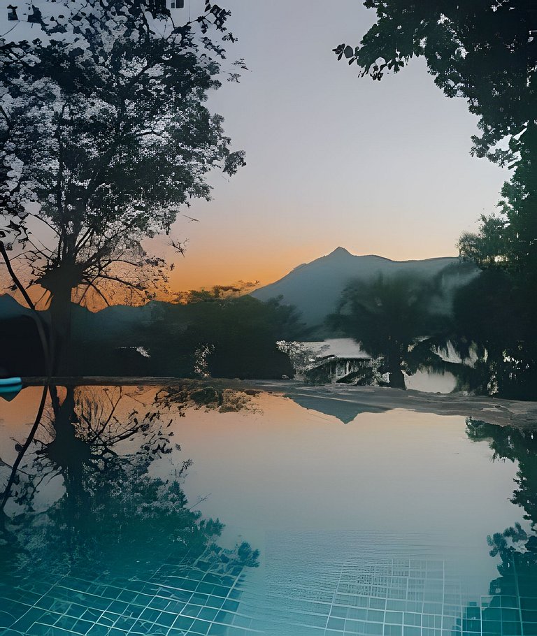 Paraíso em Angra: piscina & praia exclusiva