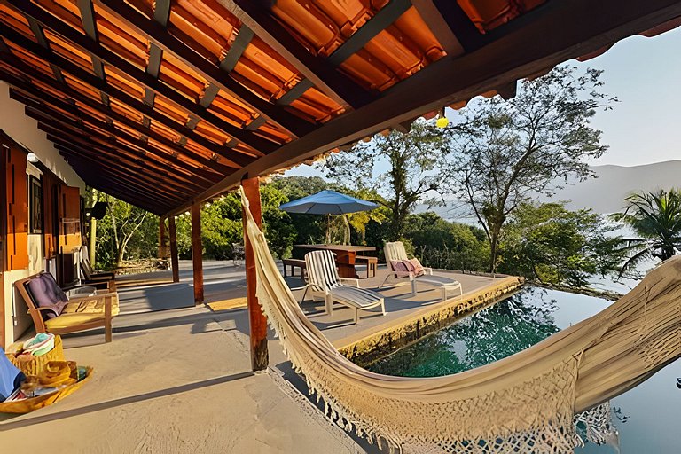 Paraíso em Angra: piscina & praia exclusiva