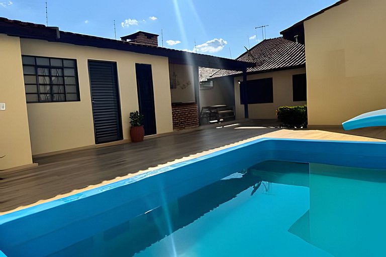 Casa com piscina para família em Bonito/MS