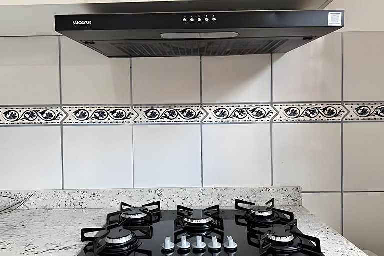 Piscina e 4 quartos há 3 min da praça principal