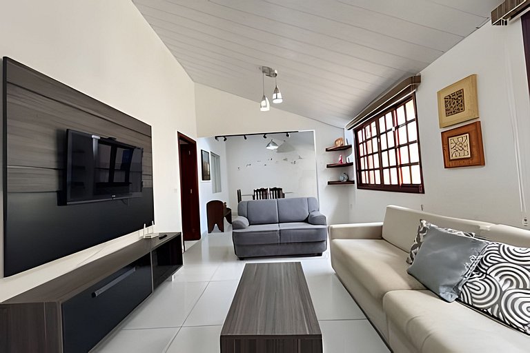 Casa com piscina para família em Bonito/MS