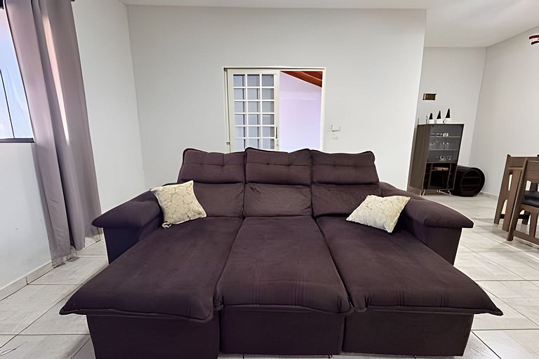 Casa exclusiva com piscina e sinuca em Bonito