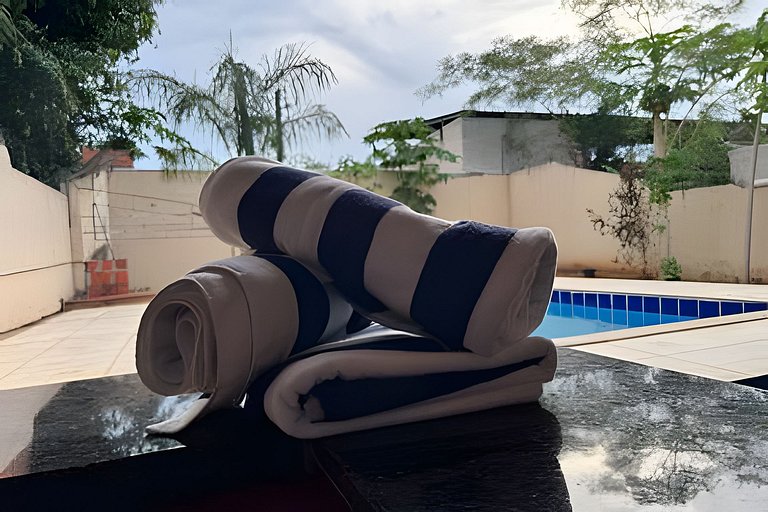 Piscina + 5 Quartos no Centro de Bonito