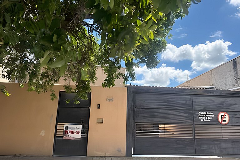 Piscina + 4 Quartos no Centro de Bonito