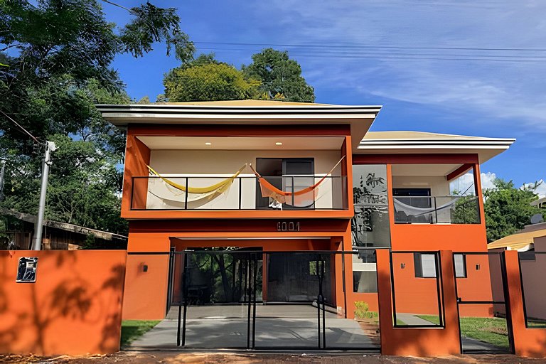 Casa Tuiuiú - novíssima 4 quartos alto padrão