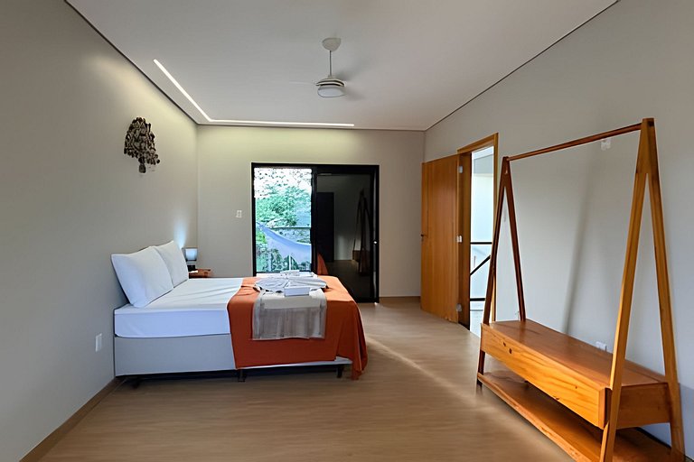 Casa Tuiuiú com 4 quartos e área gourmet em Bonito