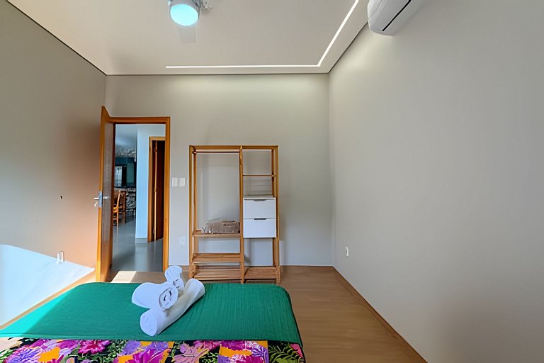 Casa Tuiuiú com 4 quartos e área gourmet em Bonito