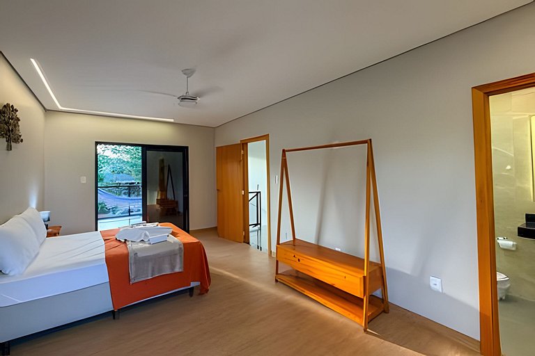 Casa Tuiuiú com 4 quartos e área gourmet em Bonito