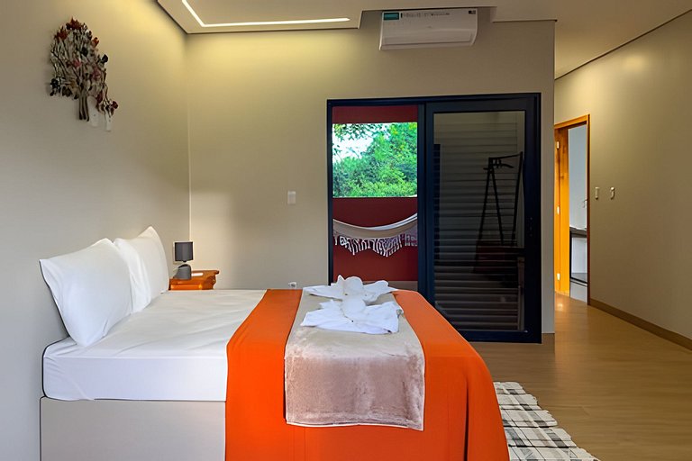 Casa Tuiuiú com 4 quartos e área gourmet em Bonito