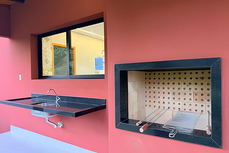 Casa Tuiuiú com 4 quartos e área gourmet em Bonito