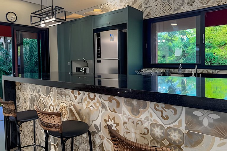 Casa Tuiuiú com 4 quartos e área gourmet em Bonito