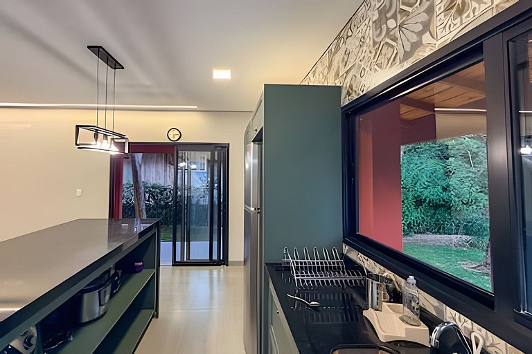 Casa Tuiuiú - novíssima 4 quartos alto padrão