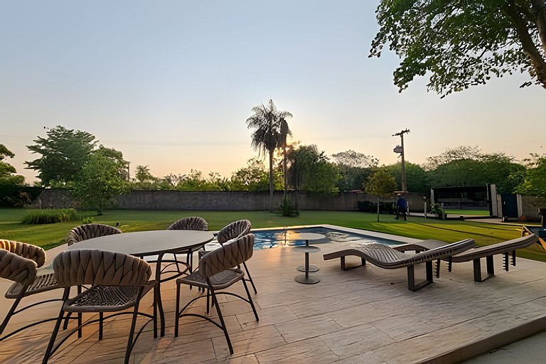 Casa Exclusiva em Hotel Piscina e Campo de Futebol