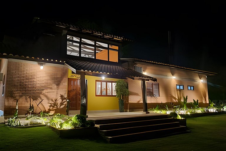 Casa Exclusiva em Hotel Piscina e Campo de Futebol