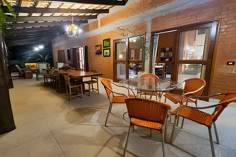 Casa Exclusiva em Hotel Piscina e Campo de Futebol