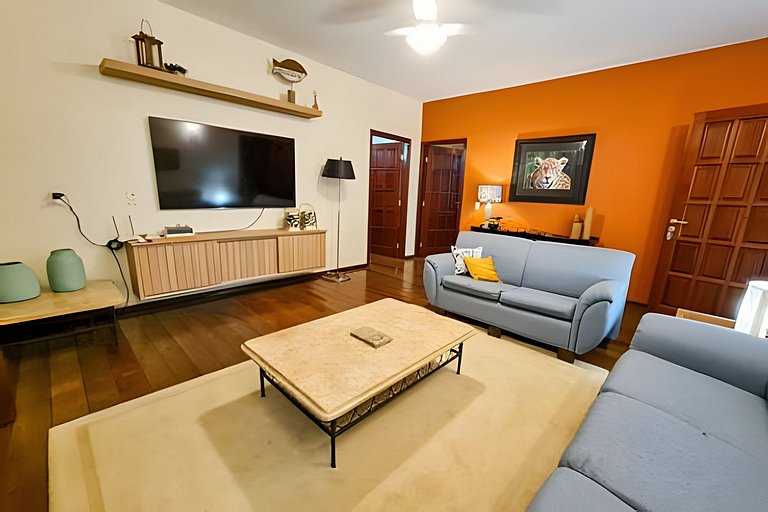 Casa Exclusiva em Hotel Piscina e Campo de Futebol