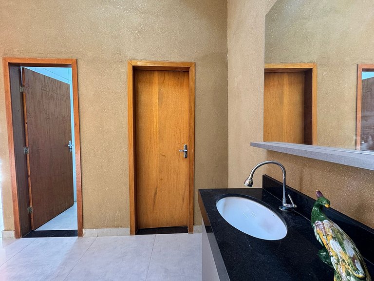 Suíte completa com área de lazer e piscina