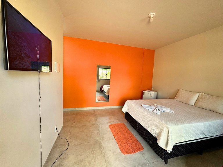 Suíte completa com área de lazer e piscina