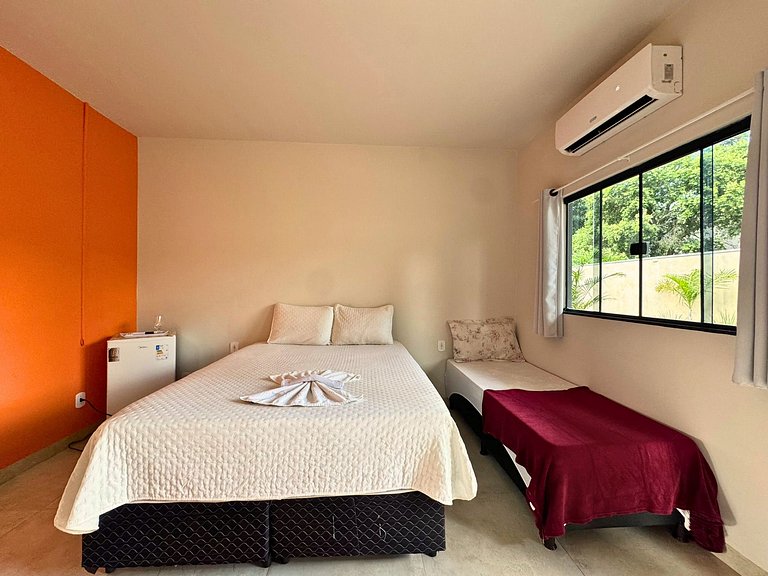 Suíte completa com área de lazer e piscina