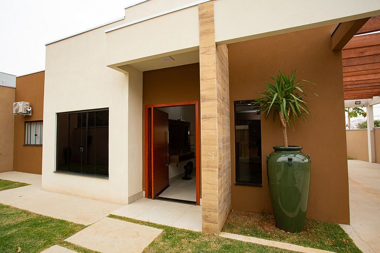 Casa moderna e elegante em Bonito-MS