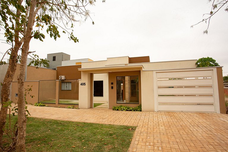 Casa moderna e elegante em Bonito-MS