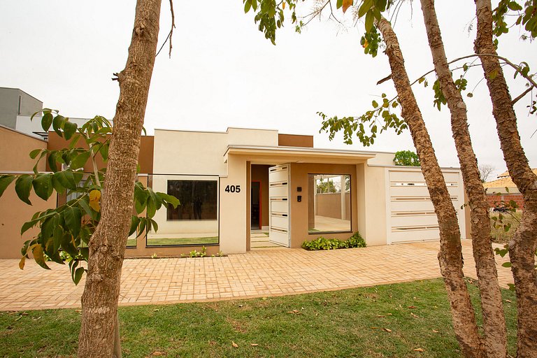 Casa moderna e elegante em Bonito-MS