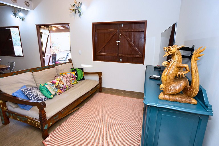 Casa com Piscina a 240m da Praça da Liberdade