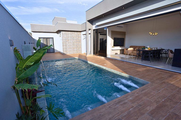 Casa Ampla com Piscina e Churrasco em Bonito-MS