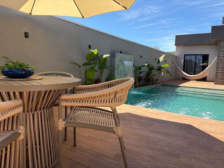 Casa Ampla com Piscina e Churrasco em Bonito-MS
