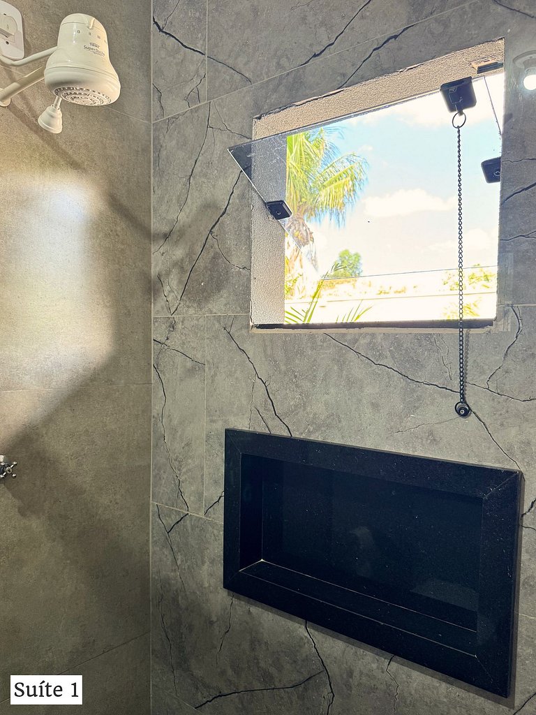 Casa + 4 Suítes Privativas com Piscina (Até 22p)