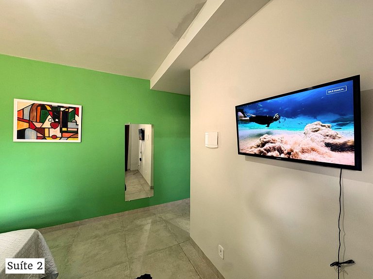 Casa + 4 Suítes Privativas com Piscina (Até 22p)